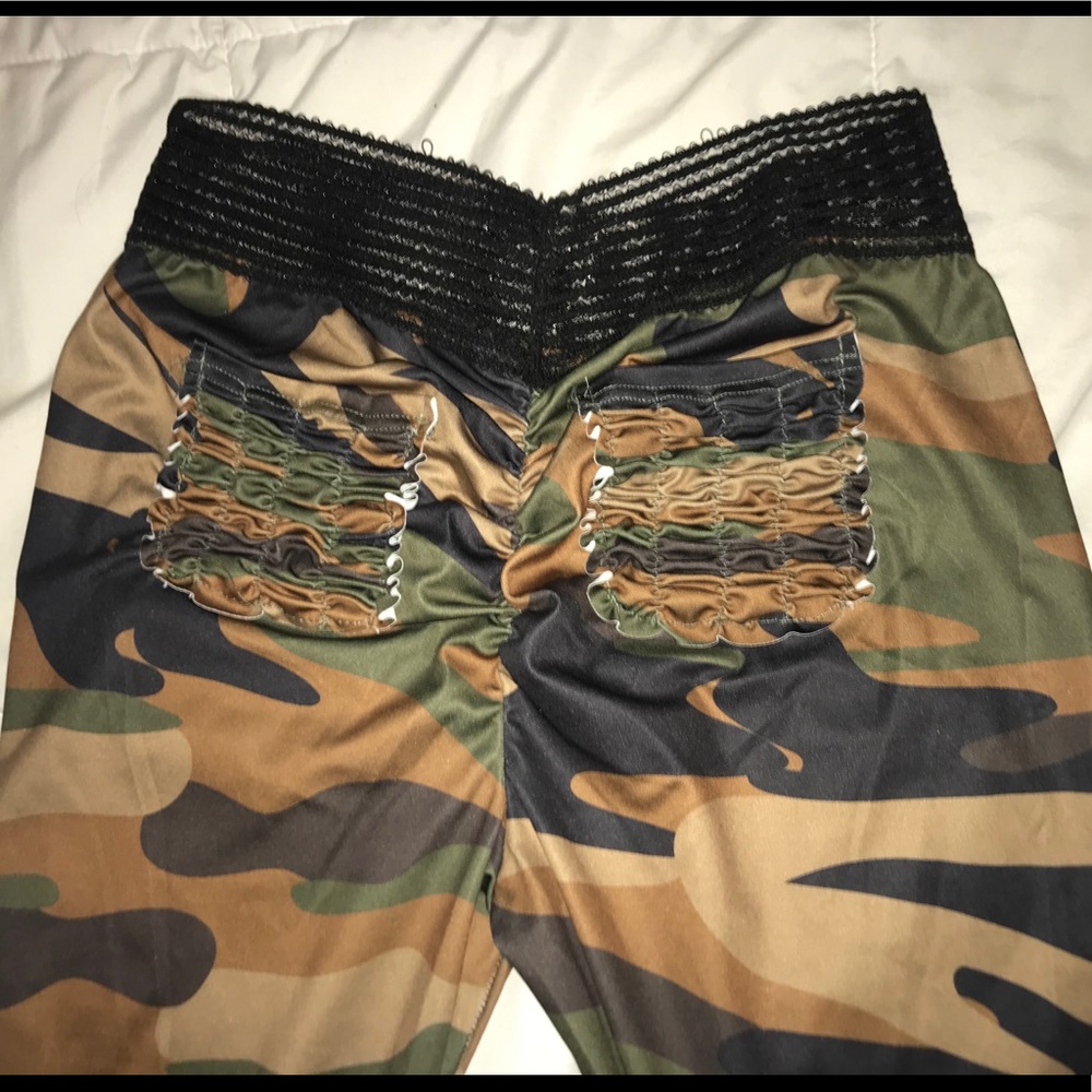 Sexy Camo Scrunch Butt Leggings